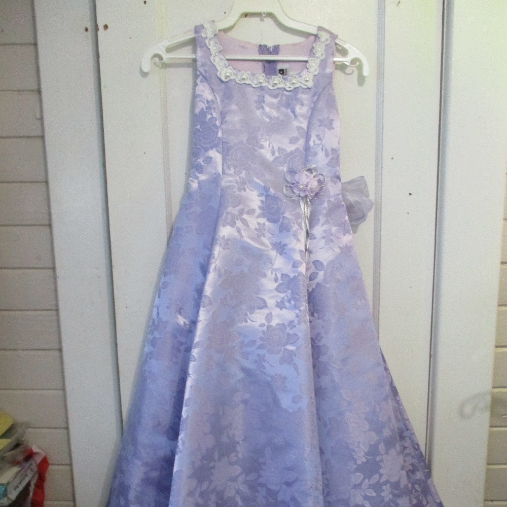 BONA KIDS.. 7/8.PURPLE.PARTY DRESS.NWOT
